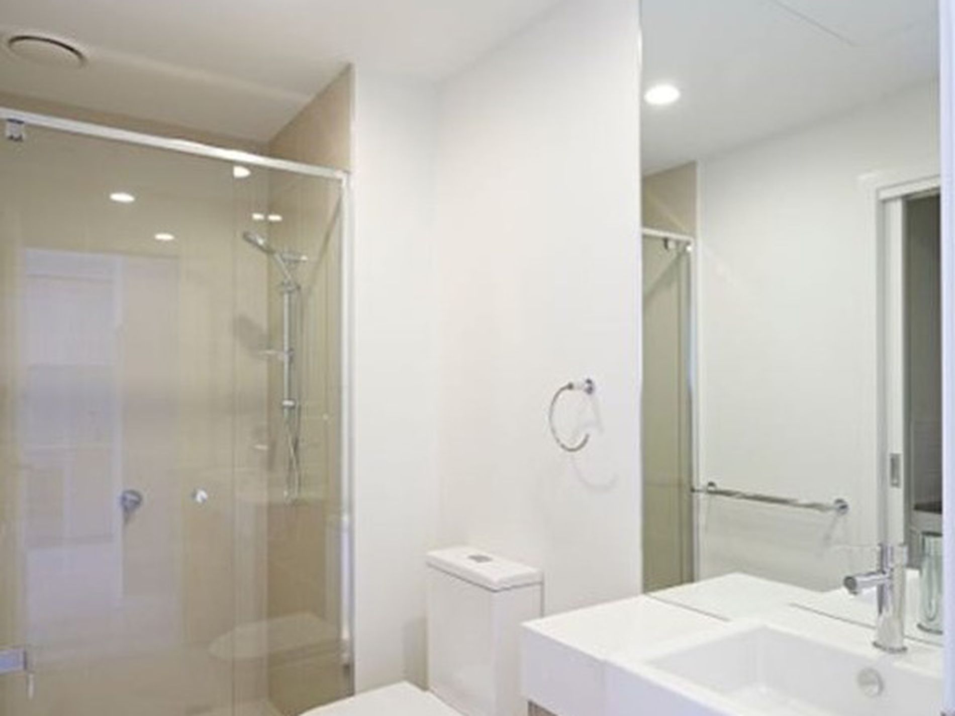 16 / 4 La Scala Avenue, Maribyrnong