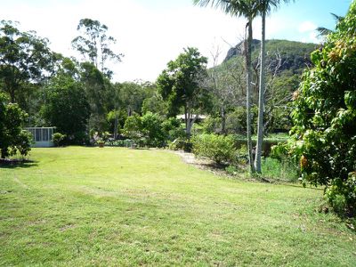 20 Peak View Place, Glass House Mountains