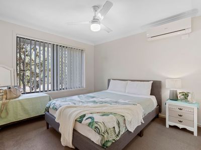 1 / 16 Seashell Avenue, Coomera
