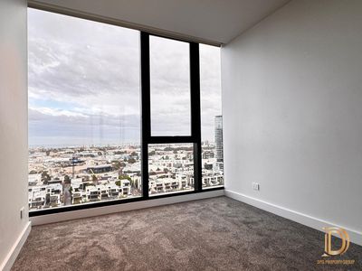 1702 / 915 Collins Street, Docklands