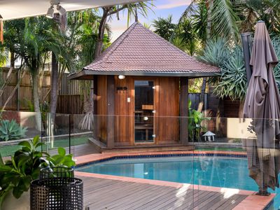 10 Talburpin Esplanade, Redland Bay