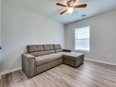 2414 East Kiest Boulevard, Dallas, TX, International