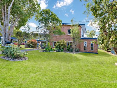 218 Toogood Road, Bayview Heights