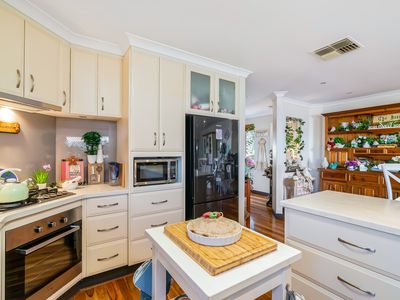 42 Cale Street, Como