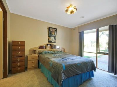 33 Kalinya Road, Wangaratta South