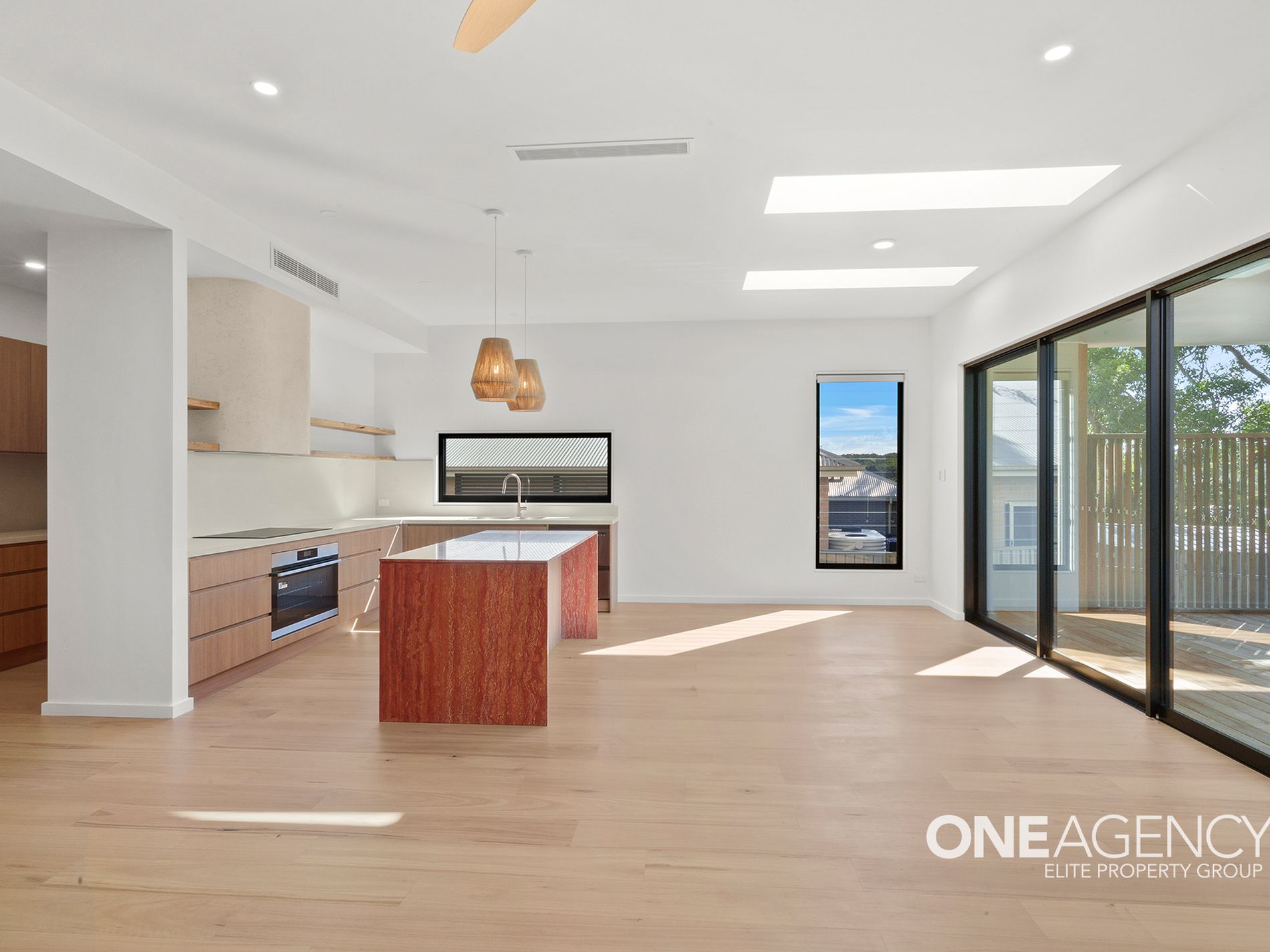 4 Mirida Drive, Dolphin Point