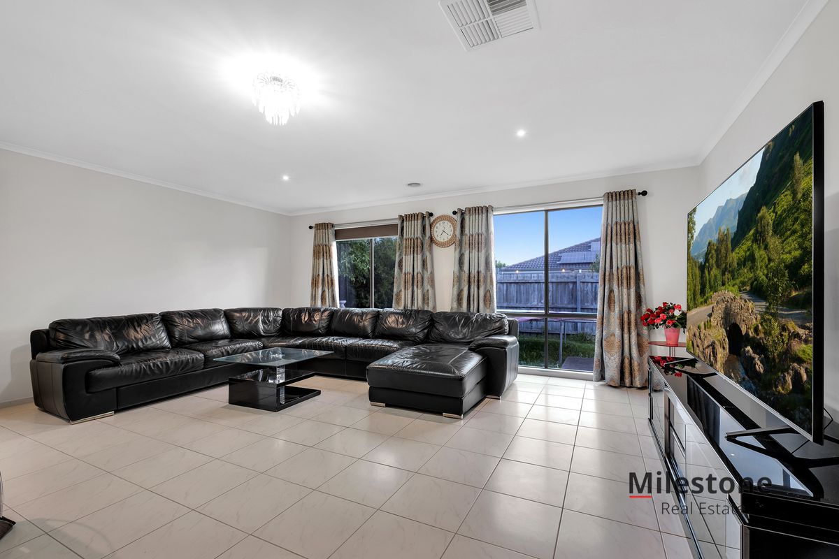 41 Kulkami Way, Cranbourne West