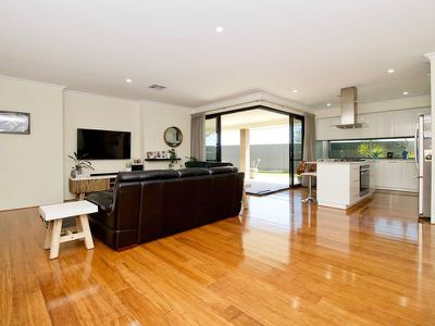 2 Whinhill Loop , Baldivis