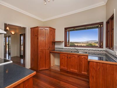 329 Tallegalla Two Tree Hill Road, Minden
