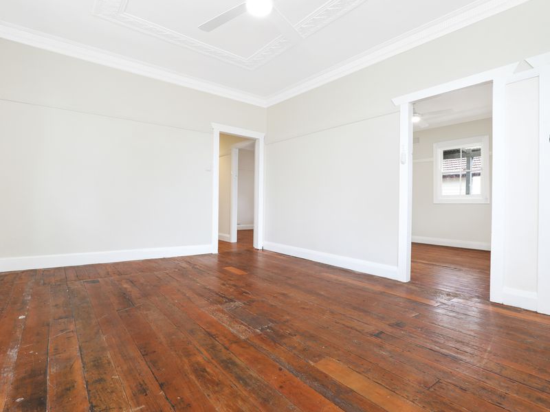 16 Montague Street, Fairy Meadow