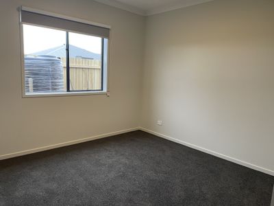 8 Carmichael Road, Warrnambool