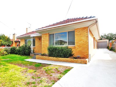 1 / 1 Flora Road, Clayton
