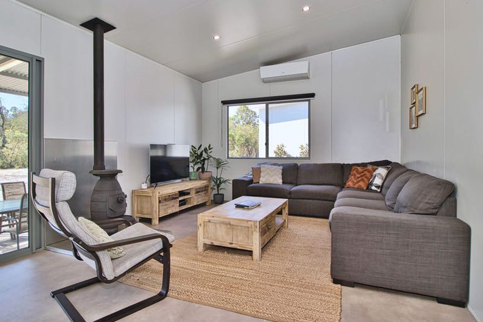 50 Tuart Close , Stake Hill