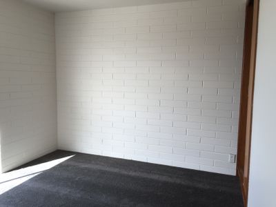 2 / 3 East Court, Newcomb