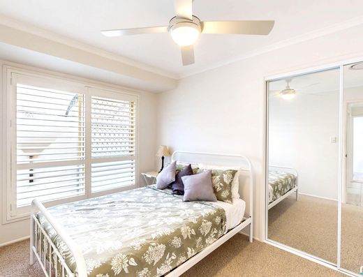 The Complete Package - Renovated, Pool & Caravan Parking image 11