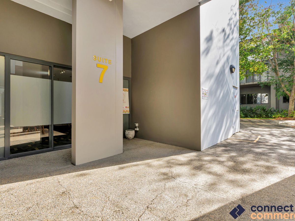 7 / 2 Acacia Court, Robina