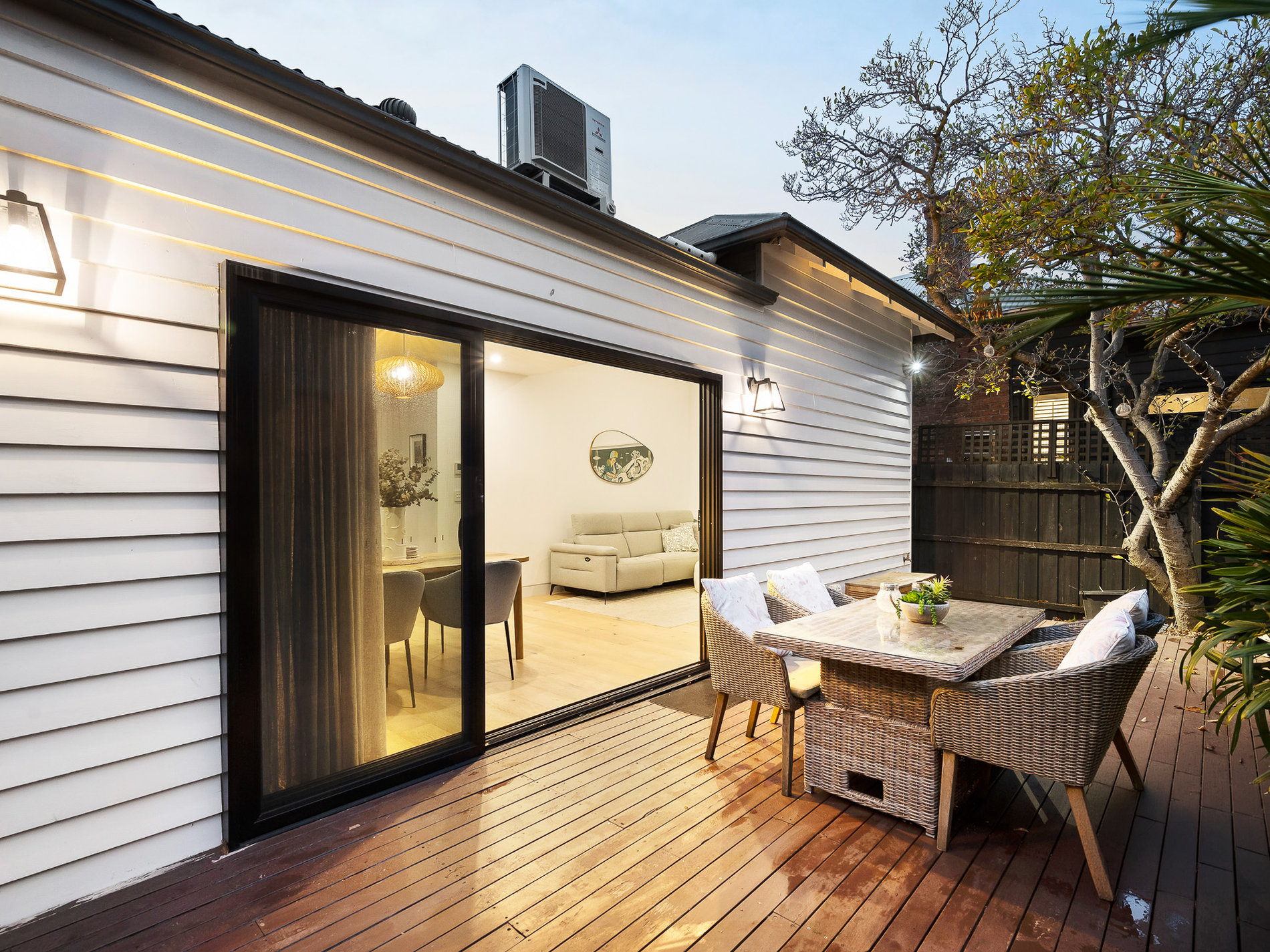 76 Pentland Parade, Yarraville