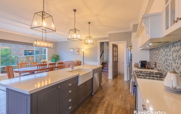 10 Cowdray Crescent, Officer