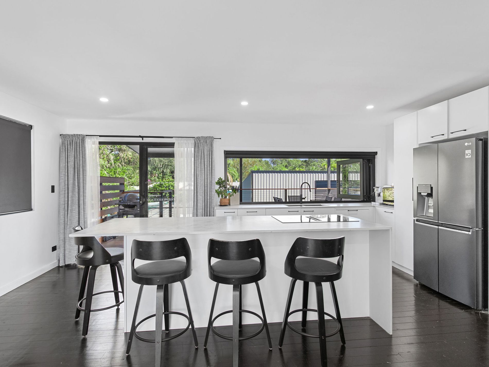 67 The Lakes Way, Forster