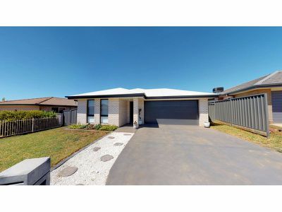 18 Pinnaroo Place, Dubbo