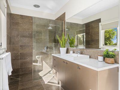 1074 Old Tolmie Road, Barwite