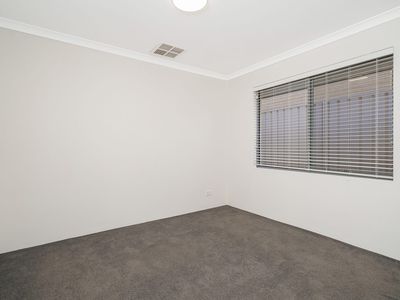 21 Pexton Drive, South Guildford