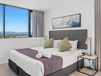 57 / 31 Queensland Avenue, Broadbeach