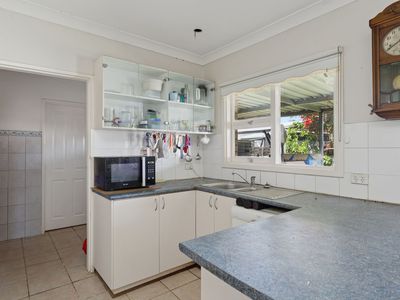 18 Harford Avenue, Viveash