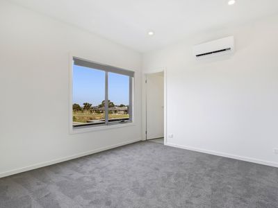 55 Chiltern Way, Wollert