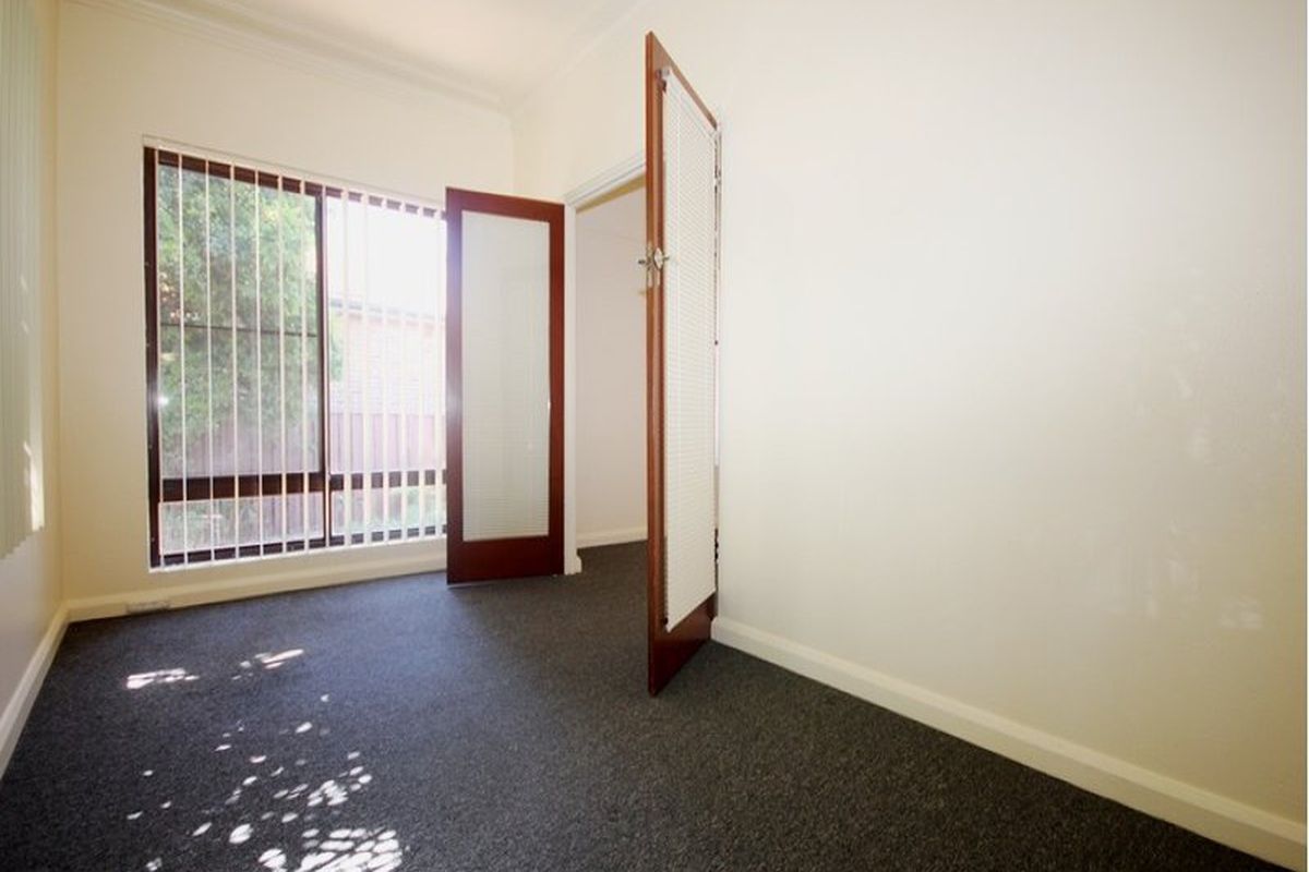 1 / 30 Hospital Road, Concord West