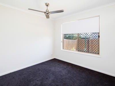 1 / 5 Jovi Court, Scarness