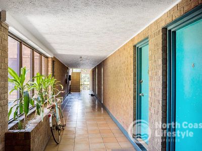 5 / 2 Rajah Road, Ocean Shores