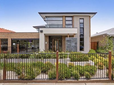 11  Red Maple Drive, Cranbourne West
