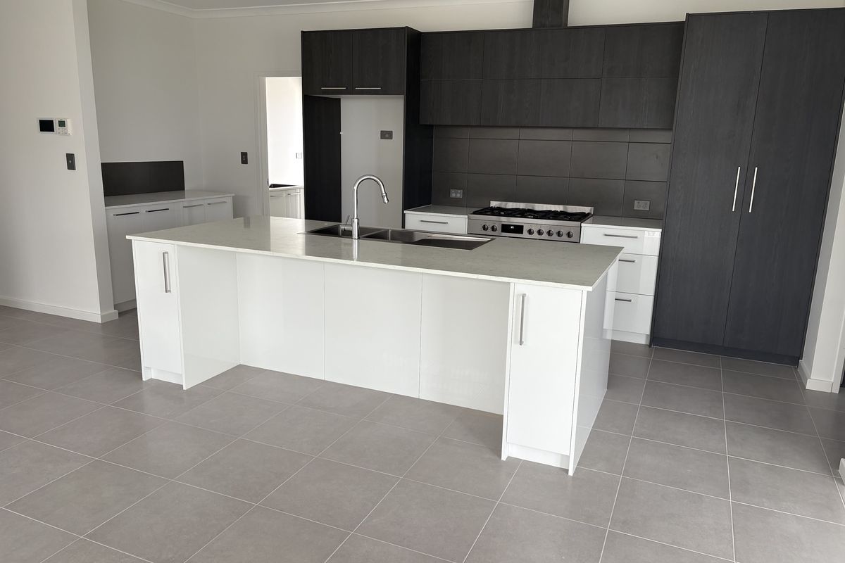 5 Topaz Way, Alkimos