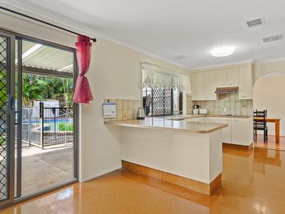 8 Deen Street, Rochedale South