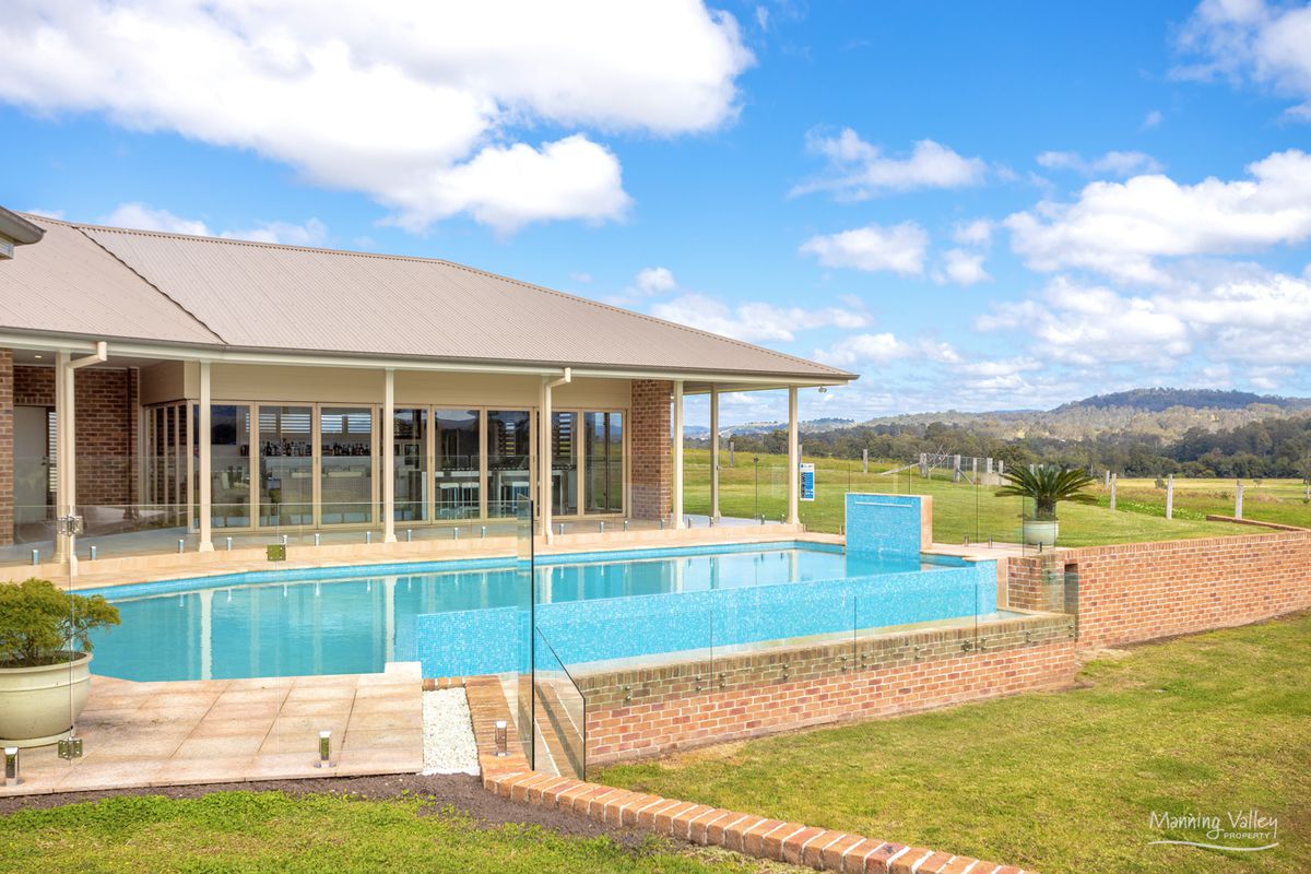 211 Marchfield Road, Wingham