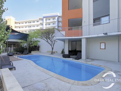 4/2 Walsh Loop, Joondalup