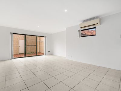 4 / 8 Toledo Close, Cannington