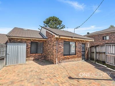 3 / 4 Avondale Road, Dapto