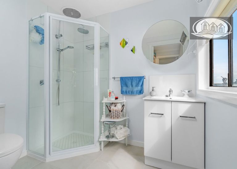 17 Beach Road, Portland