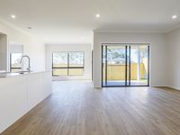 25 Prahan Crescent, Parkinson