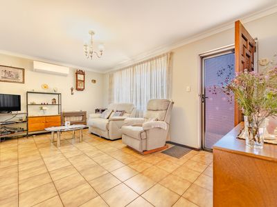 12 Adamson Rd, Parmelia
