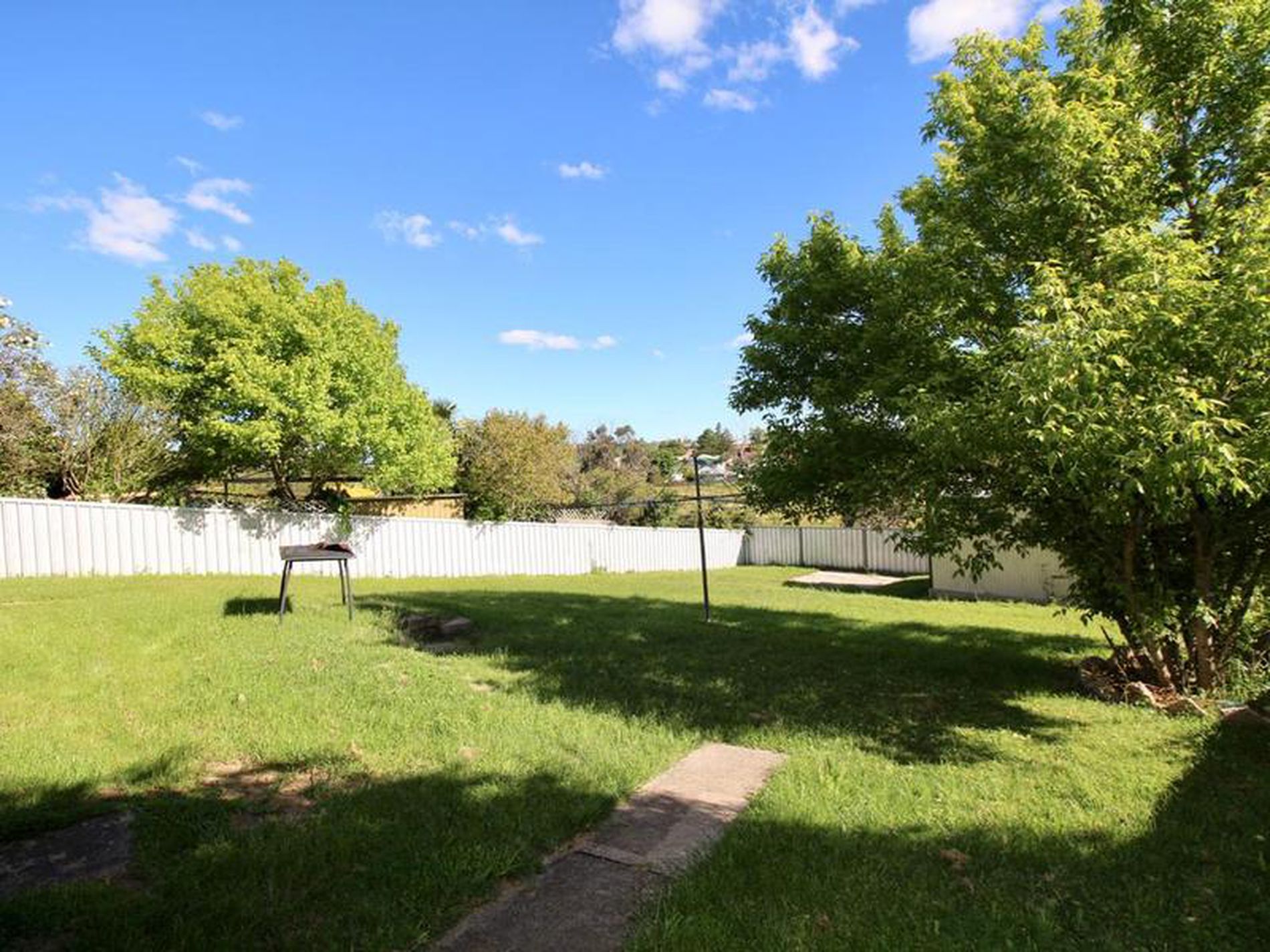 328 Rocket Street, West Bathurst