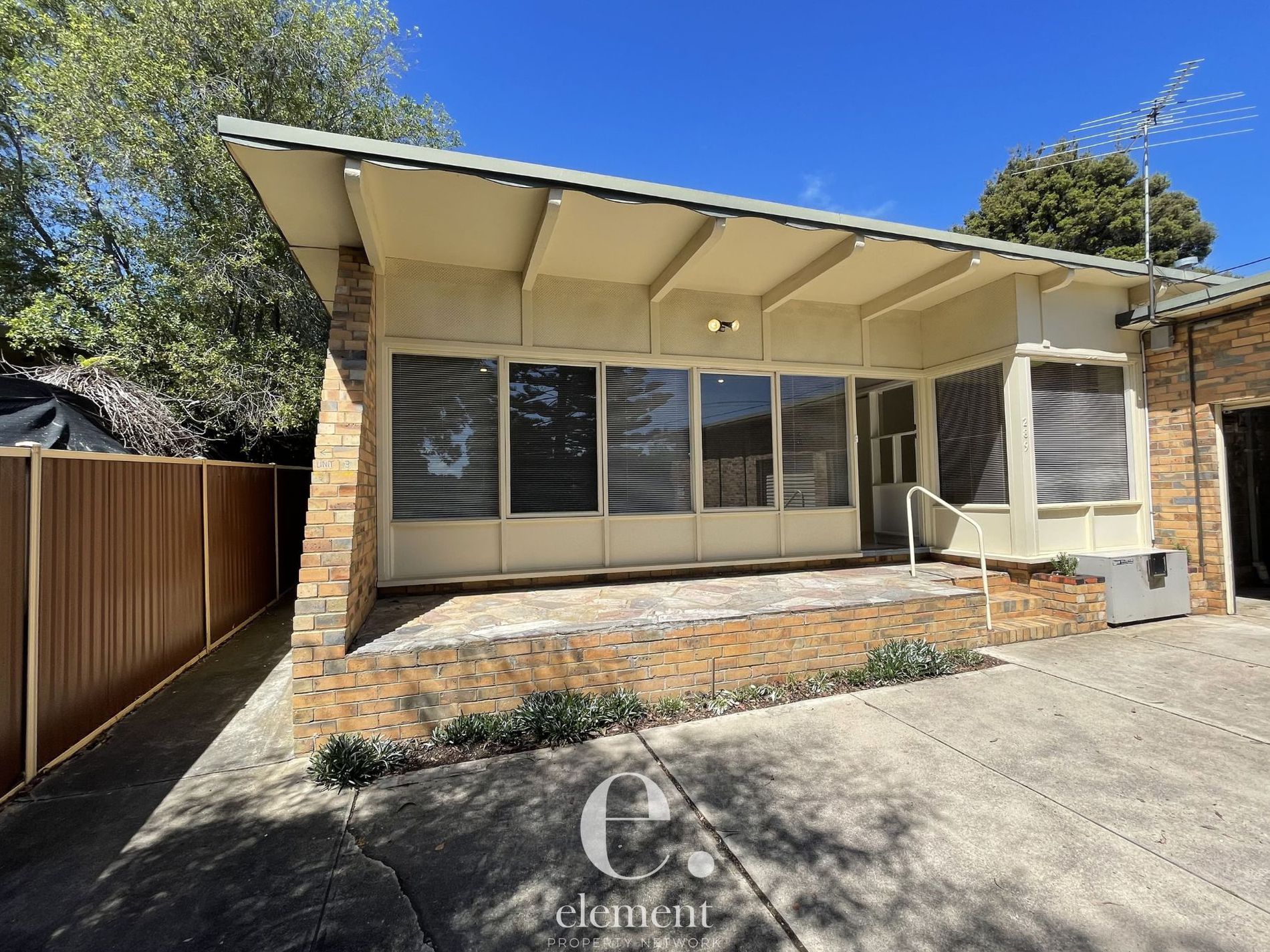 2 / 289 Roslyn Road, Belmont