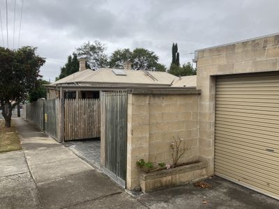 284 Latrobe Terrace, Newtown