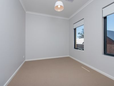 6c Salmar Way, Westminster