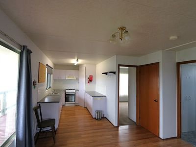 2 Holland Court, Allendale East