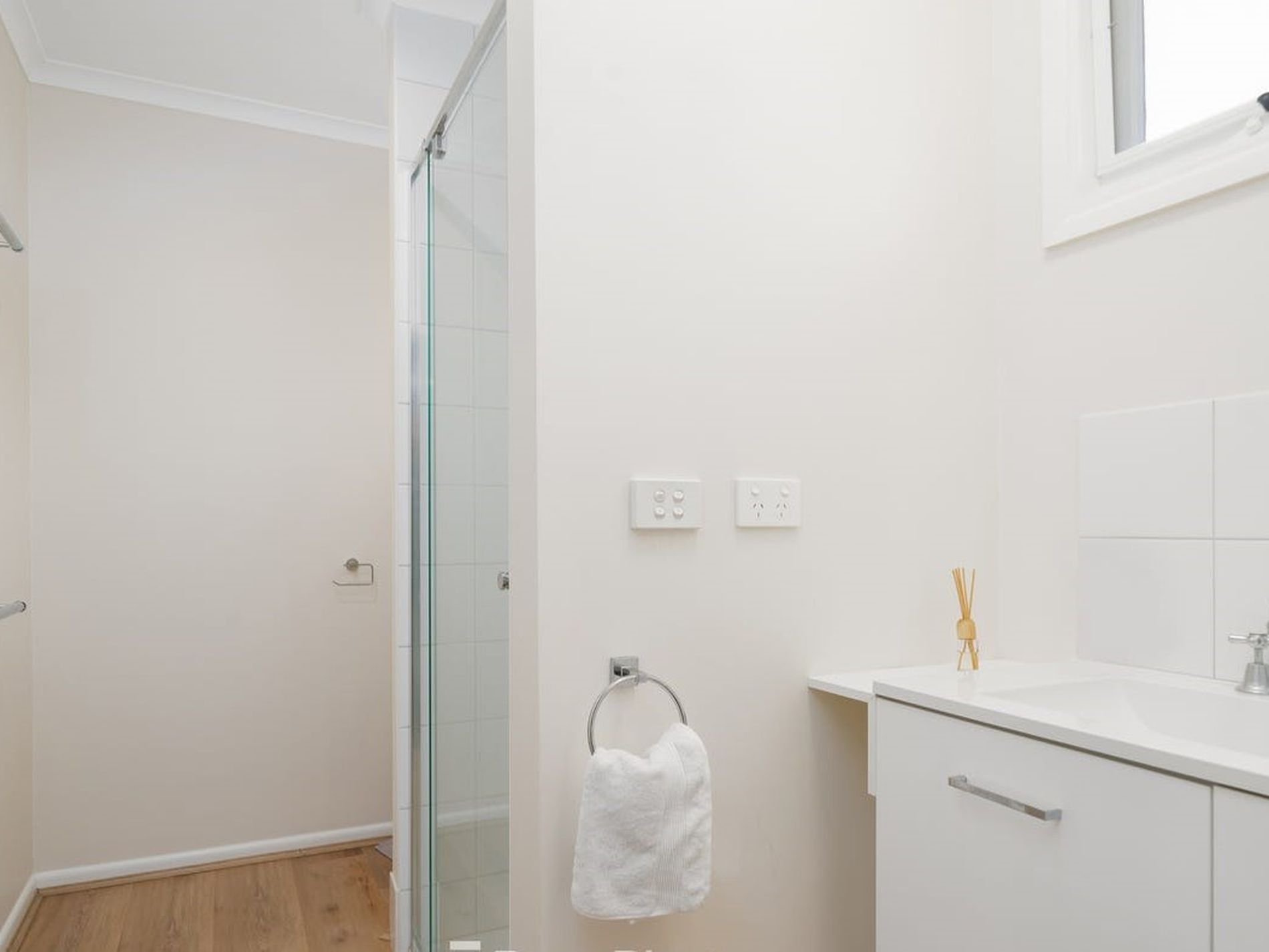 1 / 28-30 Helms Street, Newcomb