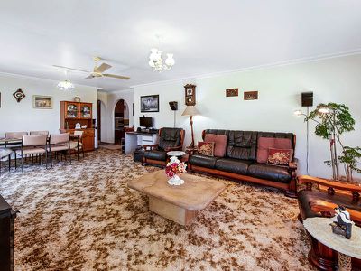 12 Fairsky Avenue, Mermaid Waters