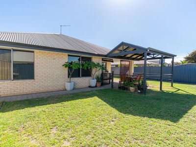 14 Callistemon Gardens, Baldivis
